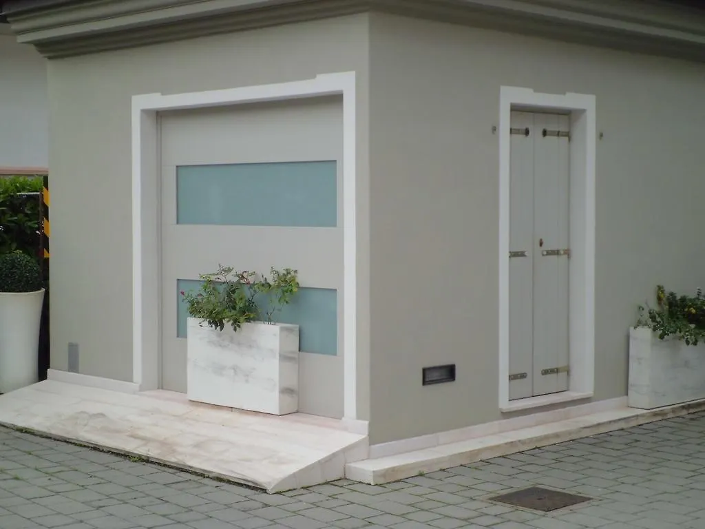 ** Bed & Breakfast Sweet Home Treviso Italy